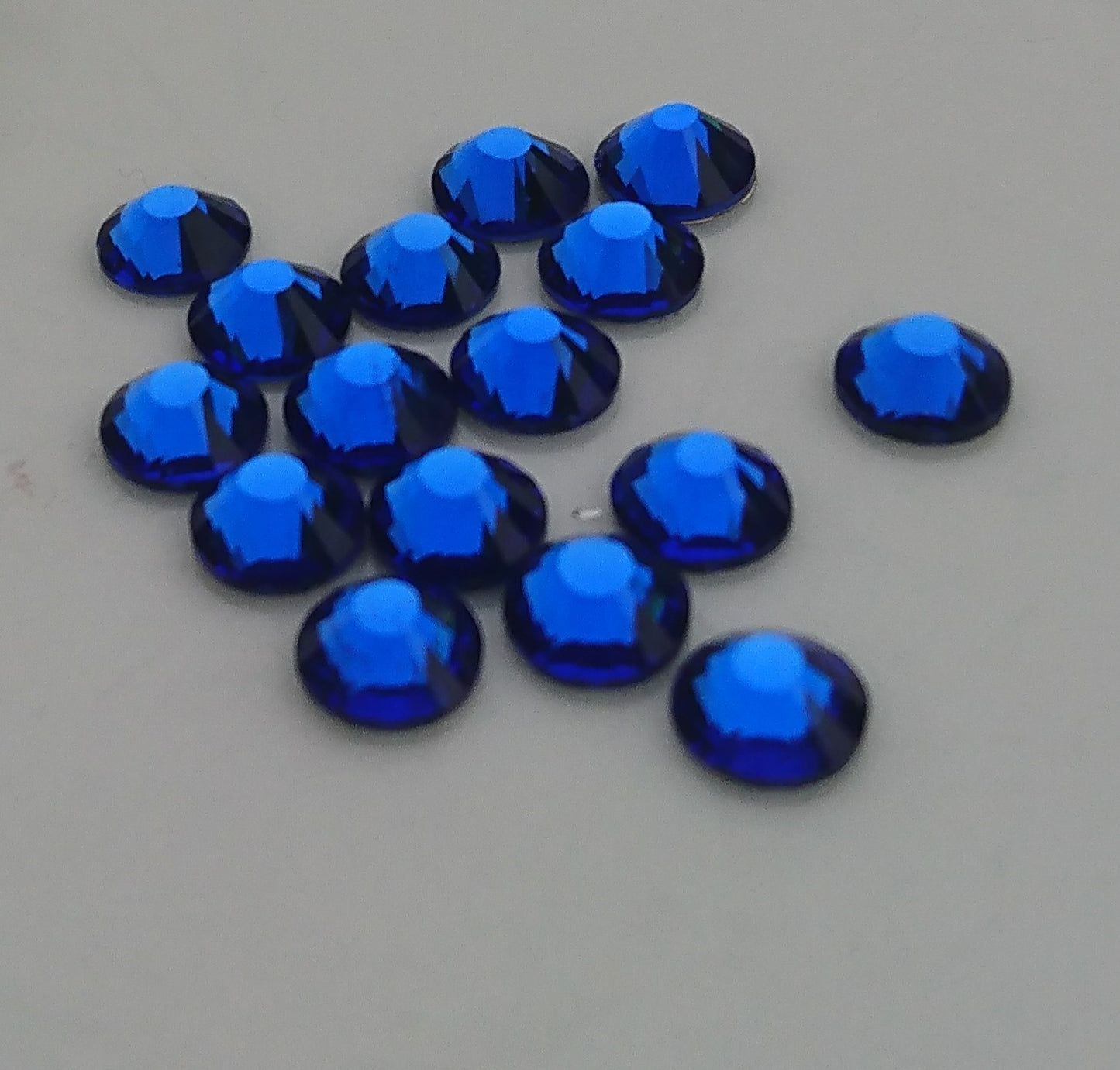 Sapphire Crystal's available in various sizes and Quantities - Nirvana Nail and Beauty Supplies 